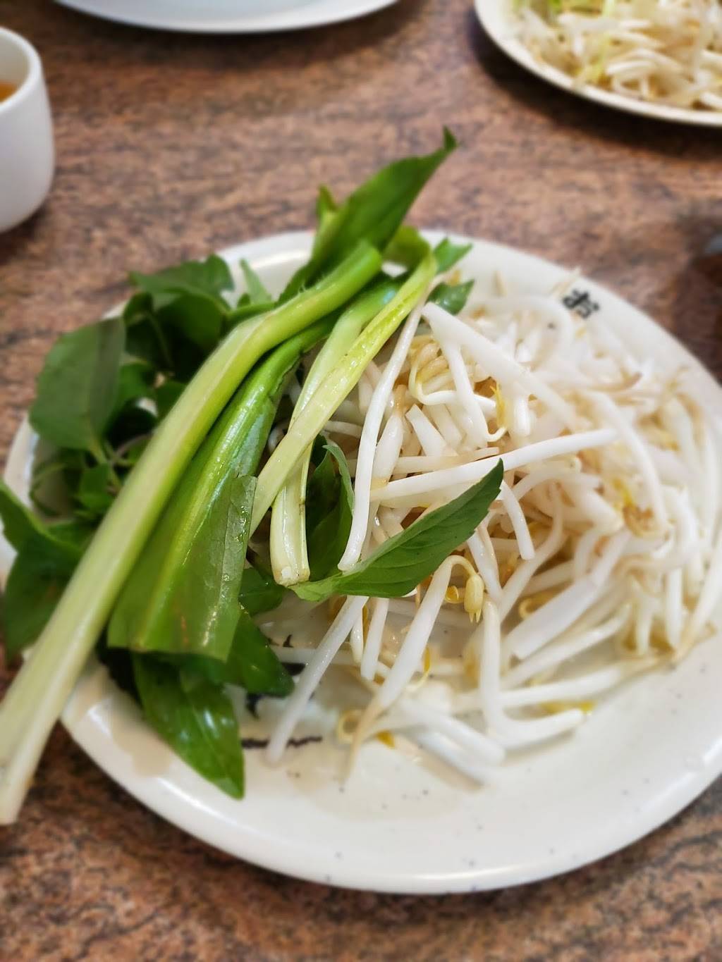 Viet Thai Kitchen | restaurant | 1468 Victoria Park Ave #1, North York, ON M4A 2M2, Canada | 6473474448 OR +1 647-347-4448