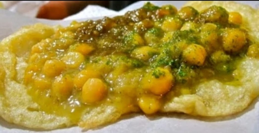 Doubles Queen | restaurant | 5687 Deerfield Rd, Orlando, FL 32808, USA | 4079062336 OR +1 407-906-2336