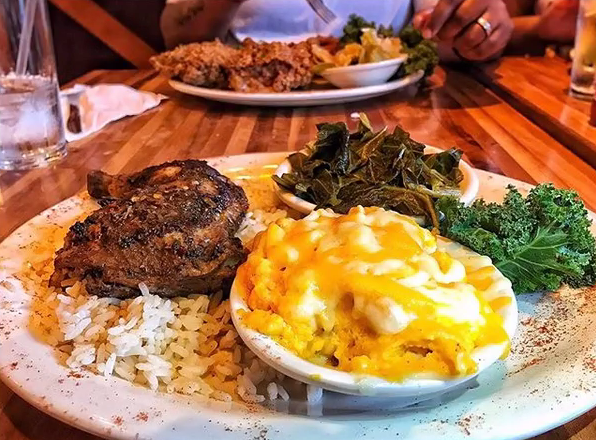 The Carolina Kitchen | restaurant | 2350 Washington Pl NE, Washington, DC 20018, USA | 2027331216 OR +1 202-733-1216