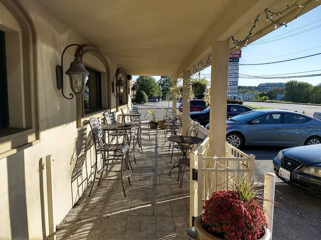 Ellies Place | restaurant | 8421 Veterans Hwy, Millersville, MD 21108, USA | 4109879464 OR +1 410-987-9464