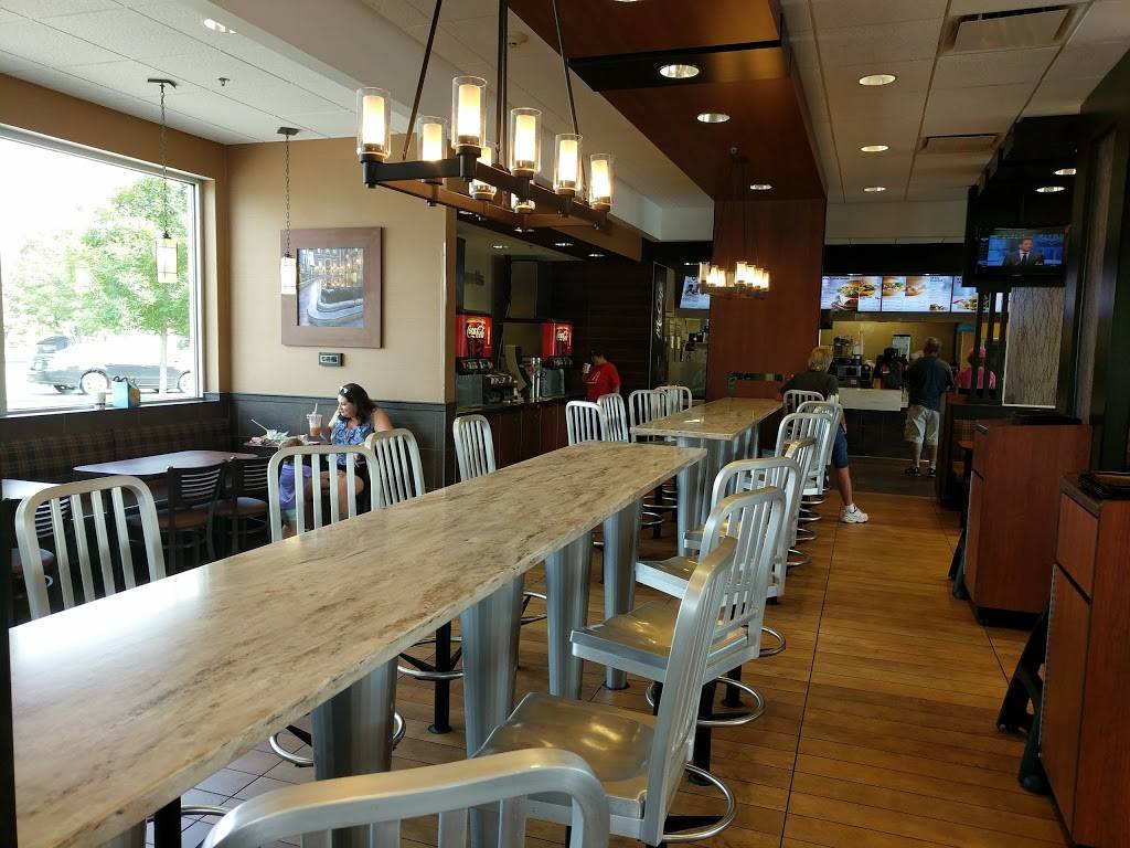 McDonalds | cafe | 249 N Plainfield Rd, West Lebanon, NH 03784, USA | 6032989845 OR +1 603-298-9845