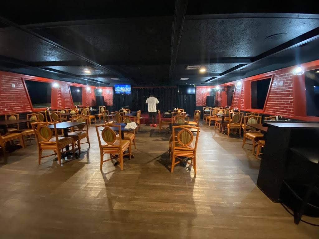 Alez Hangout Spot | restaurant | 810 W Colonial Dr, Orlando, FL 32804, USA | 4072370985 OR +1 407-237-0985