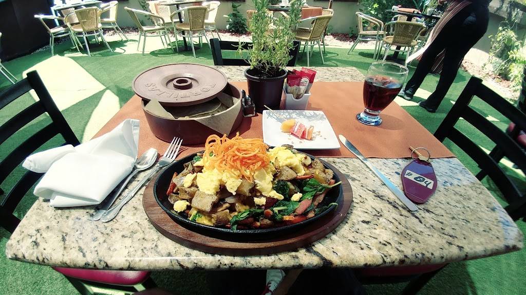 Malvet | restaurant | Paseo Playas de Tijuana 1343, Playas, Jardines Playas de Tijuana, 22500 Tijuana, B.C., Mexico | 016643783428 OR +52 664 378 3428