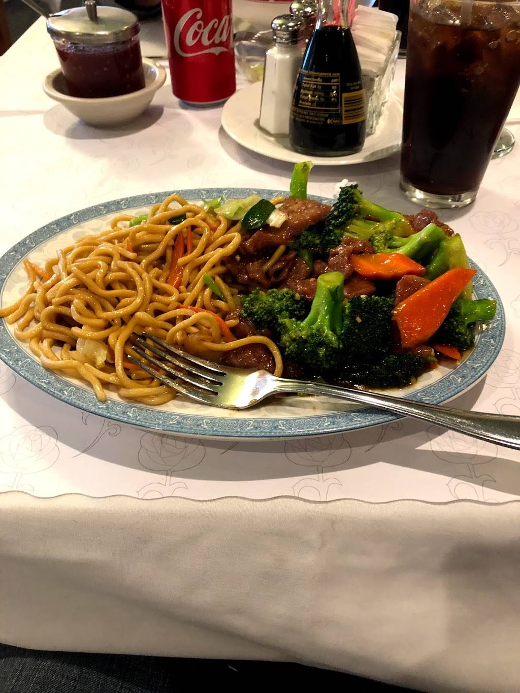 China Palace Restaurant | restaurant | 2932 N Main St, Walnut Creek, CA 94596, USA | 9259353233 OR +1 925-935-3233