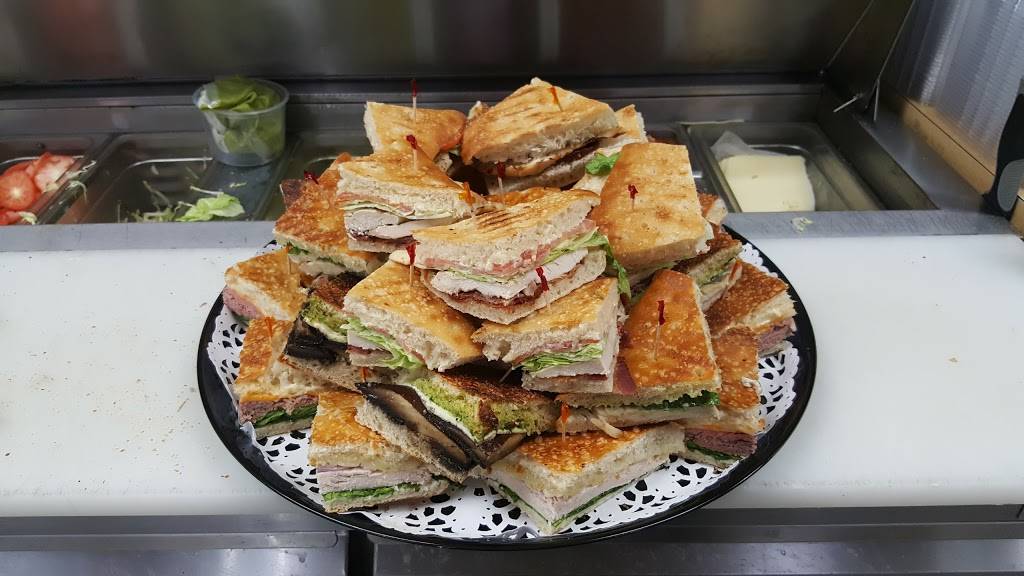 Fratellis Italian Eatery | meal delivery | 77 Main St, Stony Brook, NY 11790, USA | 6317514445 OR +1 631-751-4445