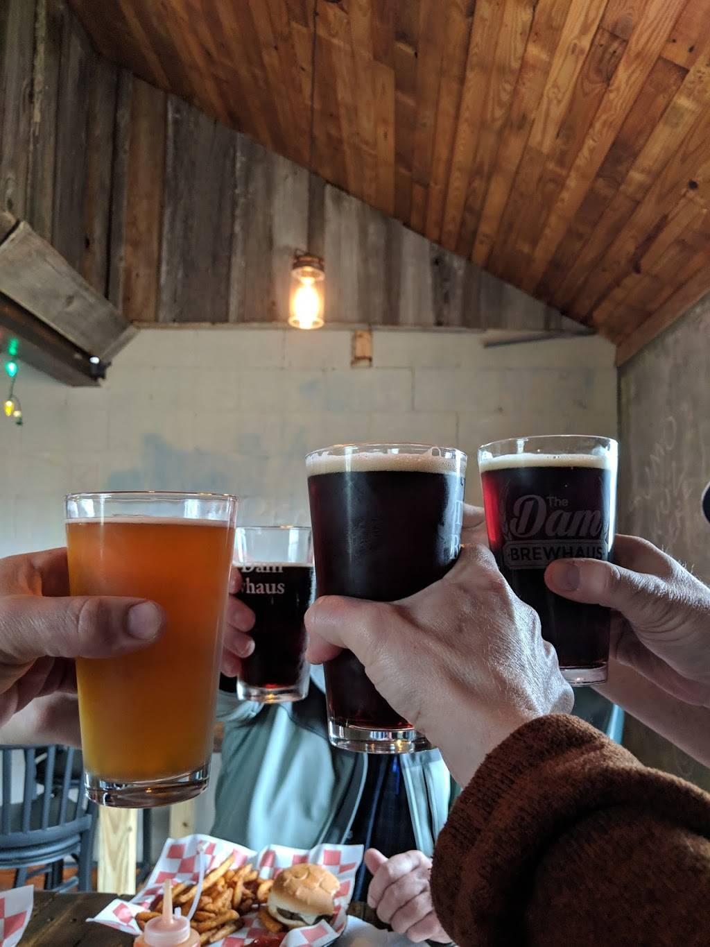 Dam Brewhaus | restaurant | 1894 US-641, Benton, KY 42025, USA | 2702529302 OR +1 270-252-9302