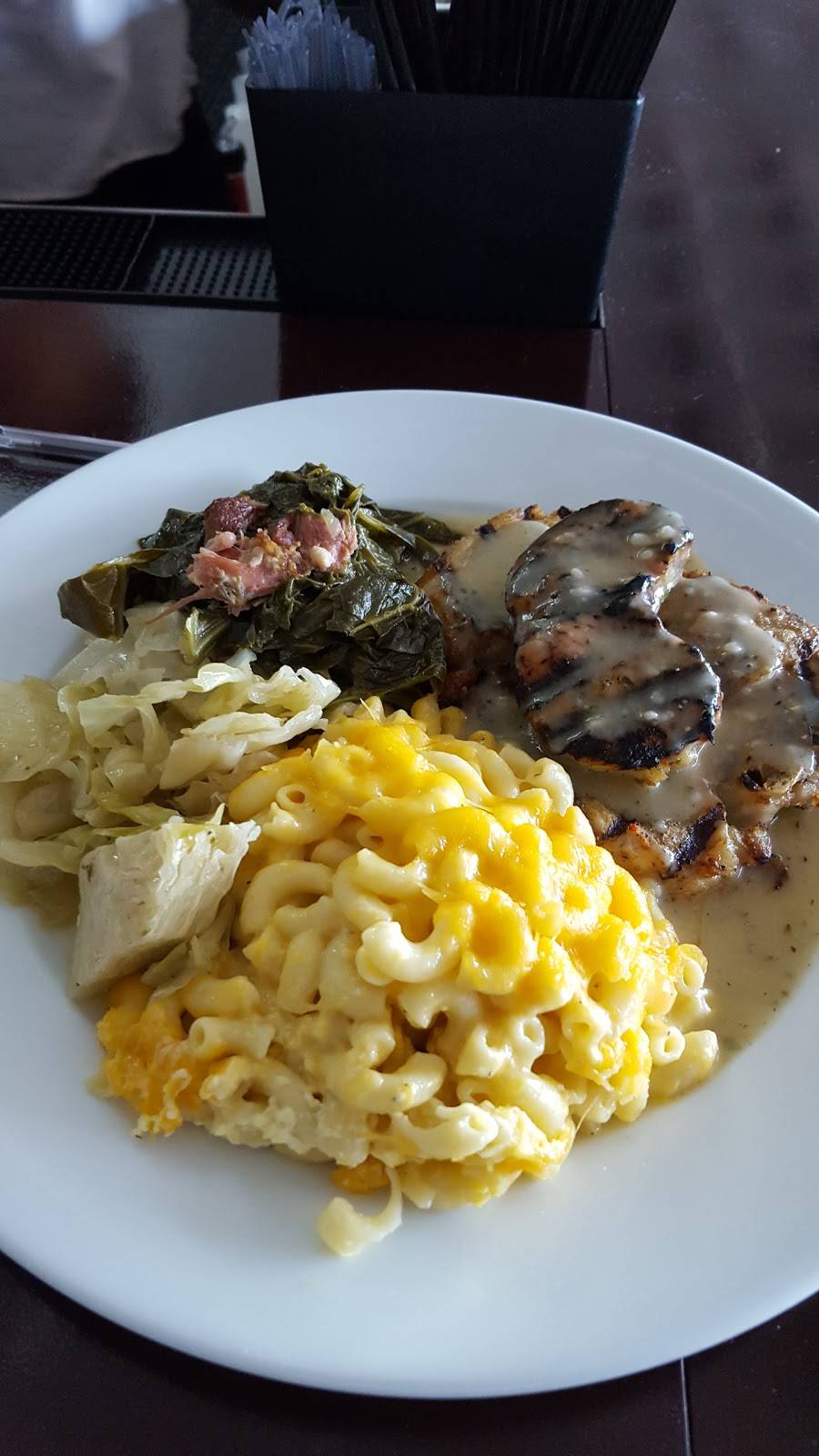 The Entrance | restaurant | 15101 Dixie Hwy, Harvey, IL 60426, USA | 7085664356 OR +1 708-566-4356