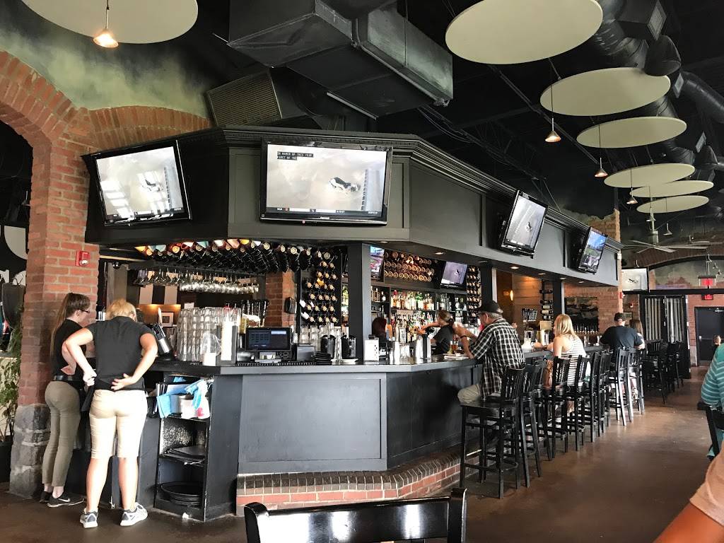 Sea Dog Brewing Co | restaurant | 125 Western Ave, South Portland, ME 04106, USA | 2078717000 OR +1 207-871-7000