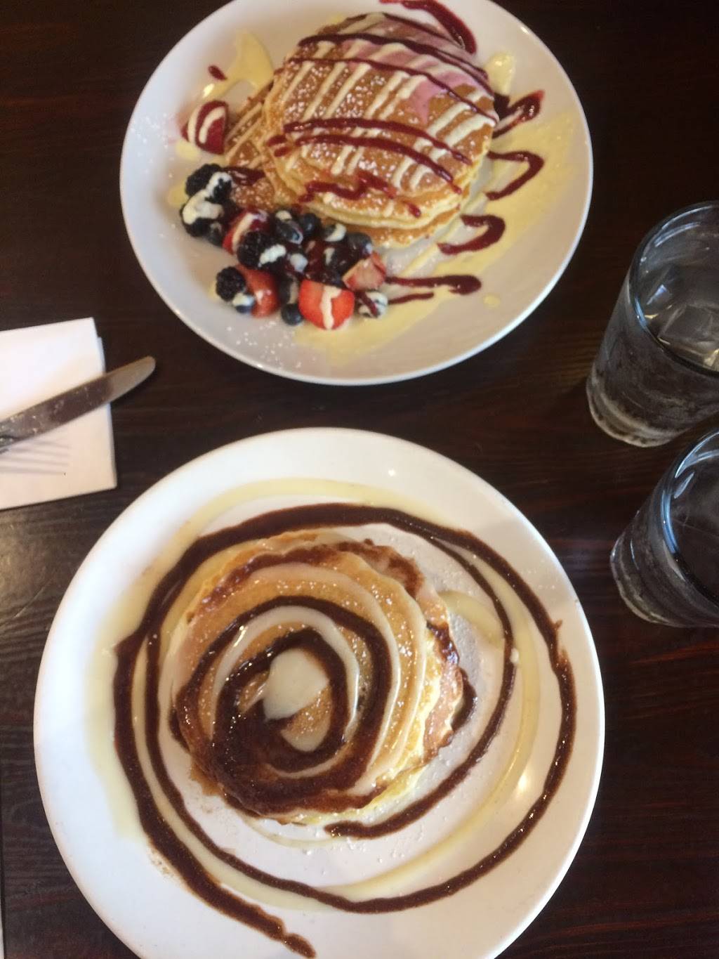 Wildberry Pancakes and Cafe | bakery | 1783 N Milwaukee Ave, Libertyville, IL 60048, USA | 8472477777 OR +1 847-247-7777