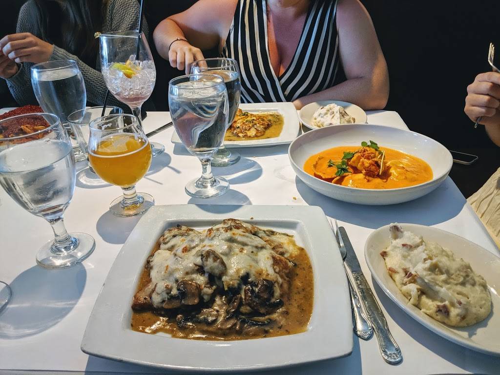 Cassarinos Restaurant | restaurant | 177 Atwells Ave, Providence, RI 02903, USA | 4016484900 OR +1 401-648-4900