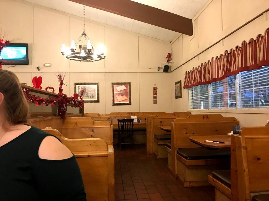 Famous Amos Restaurant | restaurant | 10339 San Jose Blvd, Jacksonville, FL 32257, USA | 9042686159 OR +1 904-268-6159