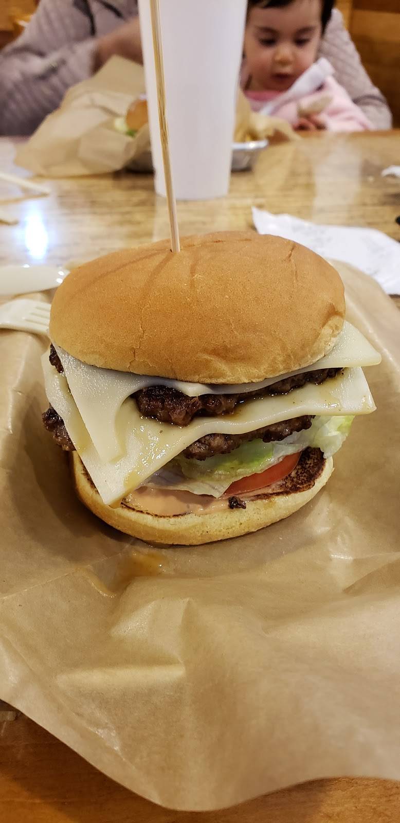 Elevation Burger | restaurant | 20602 Easthampton Plaza, Ashburn, VA 20147, USA | 7037292600 OR +1 703-729-2600