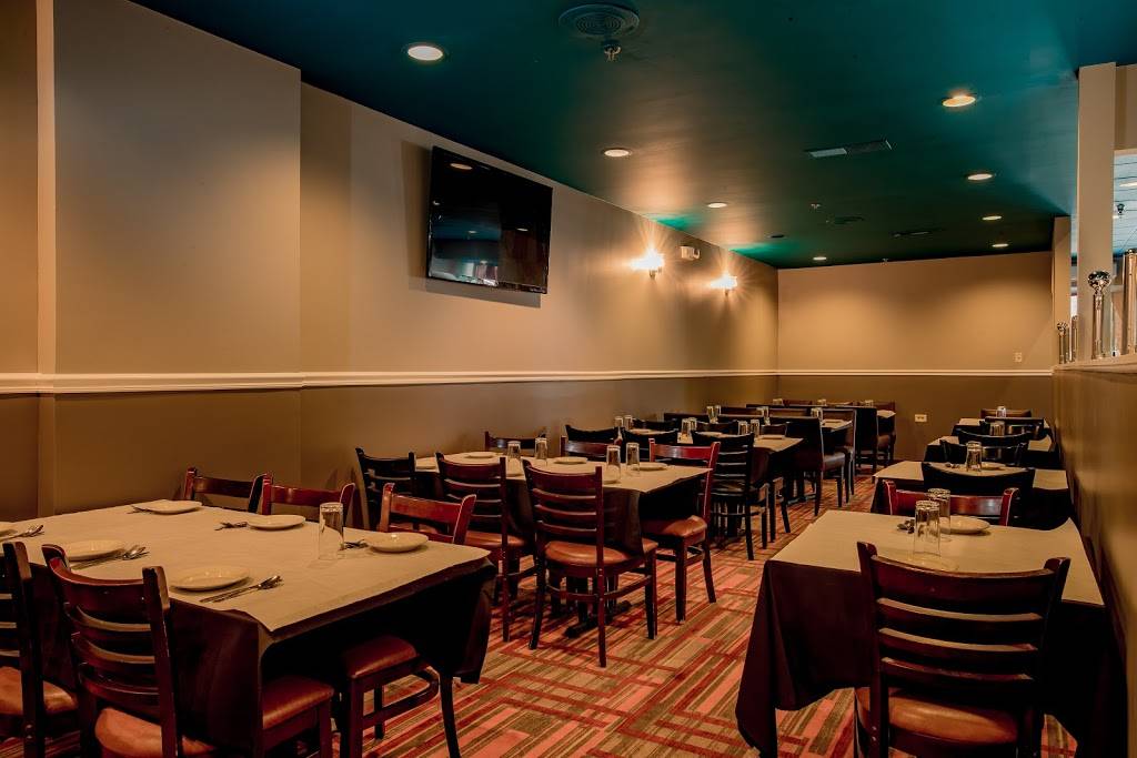 Taj Mahal Indian Restaurant | restaurant | 802 West Army Trail Road, Carol Stream, IL 60188, USA | 6302374445 OR +1 630-237-4445