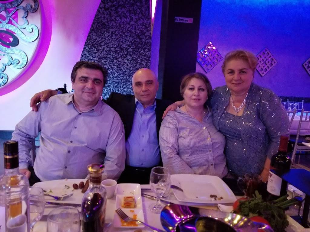 Bouvardia Banquet Hall Restaurant | restaurant | 137 S Glenoaks Blvd, Burbank, CA 91502, USA | 8189558091 OR +1 818-955-8091