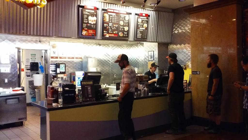 Fatburger | restaurant | 777 W Lake Mead Pkwy, Henderson, NV 89015, USA | 7025585085 OR +1 702-558-5085