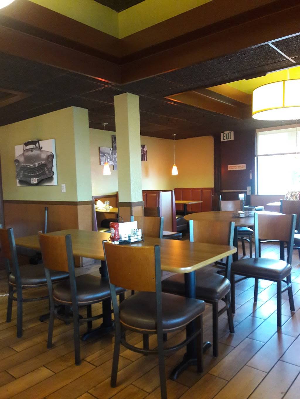 Dennys | restaurant | 4747 Pacific Ave, Stockton, CA 95207, USA | 2099515805 OR +1 209-951-5805
