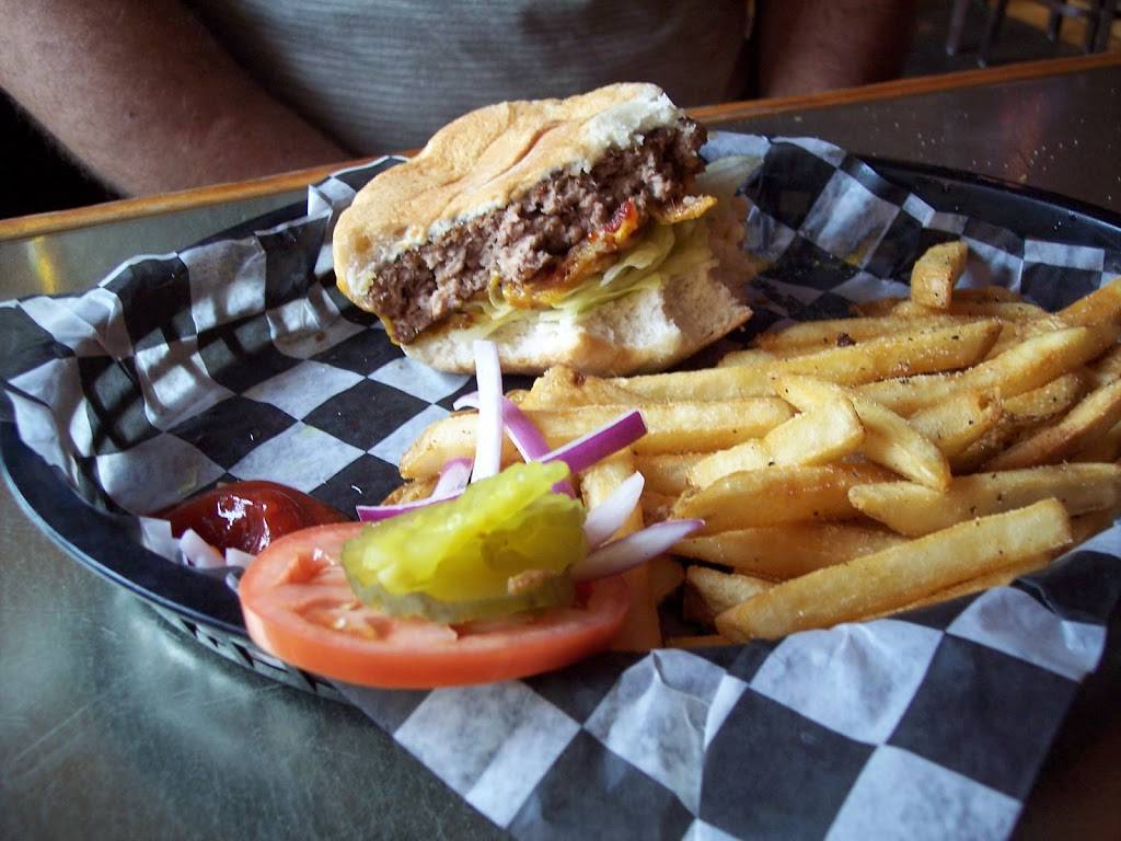 Sals Angus Grill | restaurant | 12010 Keystone Ave N, Stillwater, MN 55082, USA | 6514396625 OR +1 651-439-6625