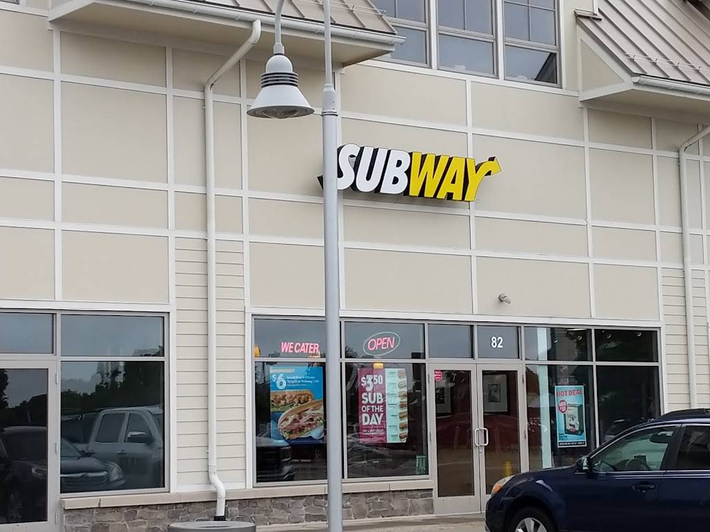 Subway | restaurant | 76 Gate Rd, North Kingstown, RI 02852, USA | 4016672682 OR +1 401-667-2682