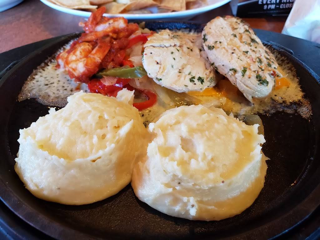 TGI Fridays | restaurant | 1705 Gallatin Pike N, Madison, TN 37115, USA | 6156126025 OR +1 615-612-6025