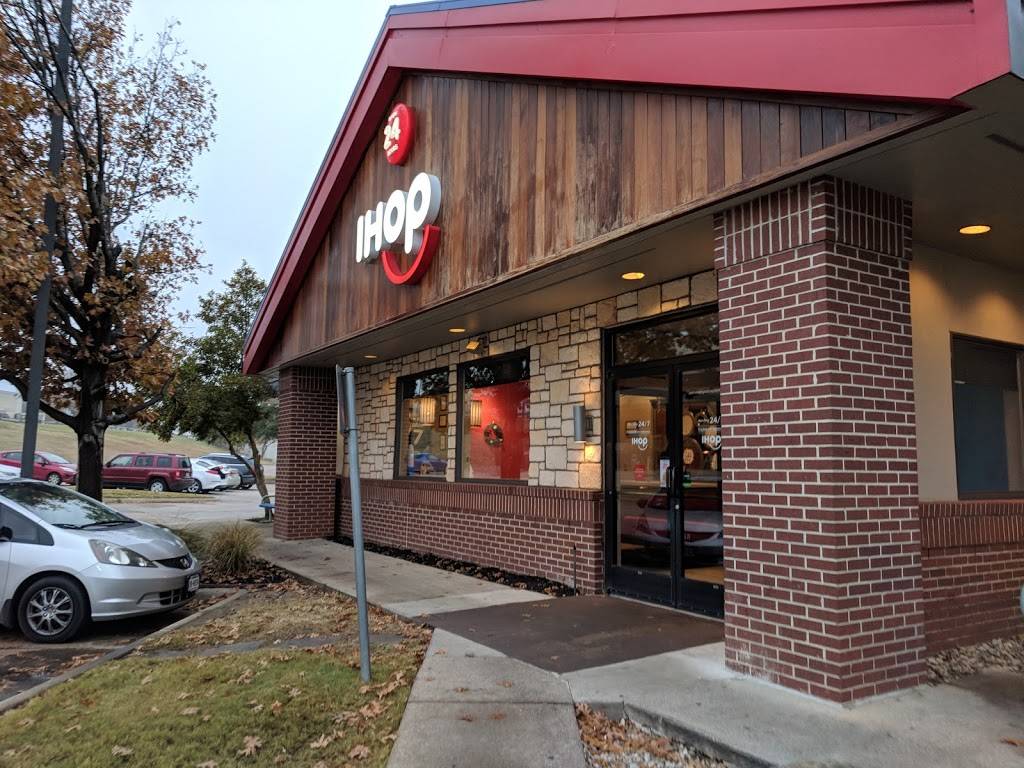 IHOP | restaurant | 2345 S Stemmons Expy, Lewisville, TX 75067, USA | 9724591751 OR +1 972-459-1751