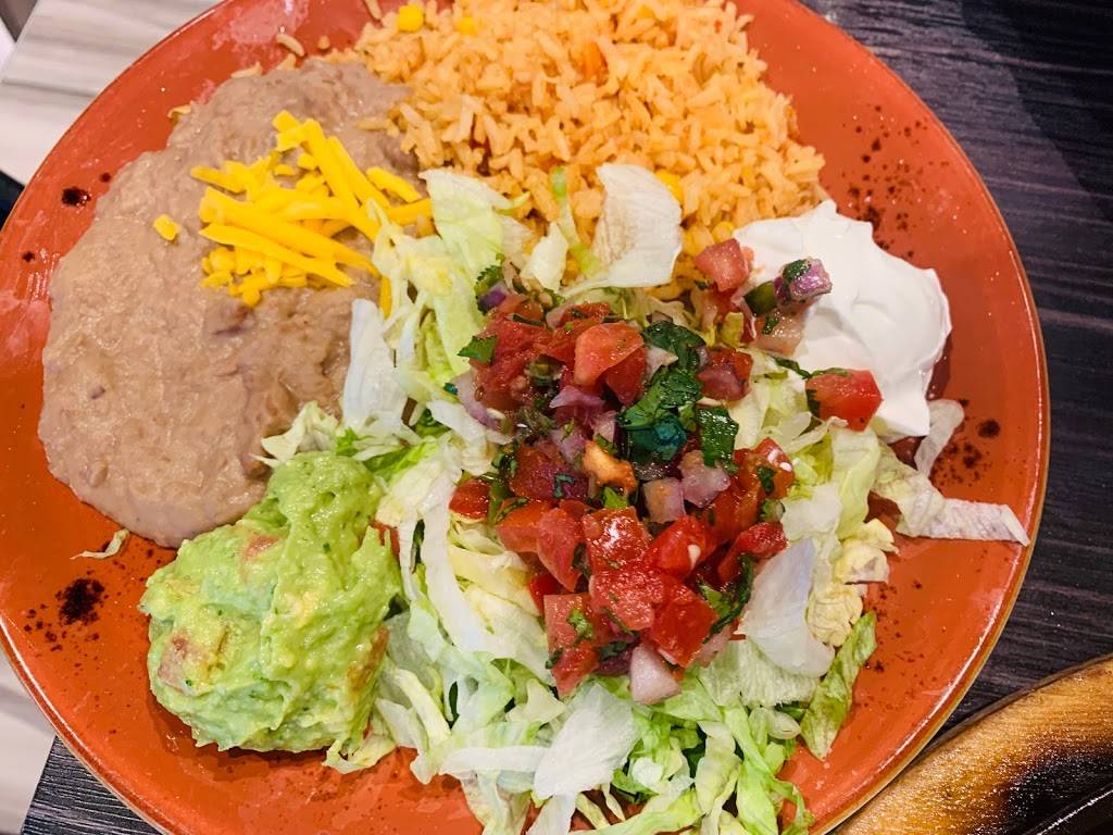 Cadillac Mexican Kitchen & Tequila Bar | restaurant | 3950 S Terminal Rd, Houston, TX 77032, USA | 2817676193 OR +1 281-767-6193