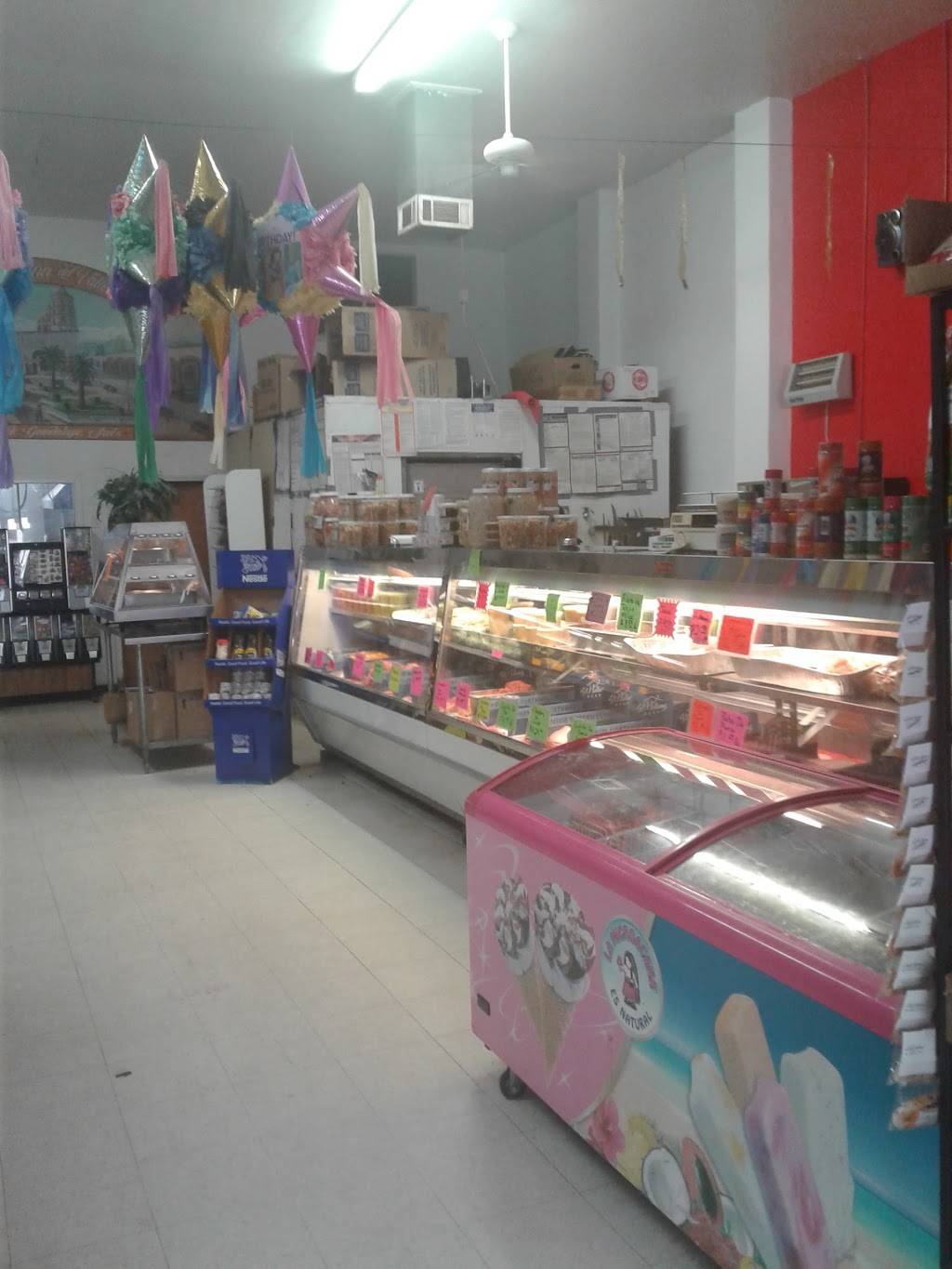 La Mexicana Del Valle | restaurant | 217 E St, Waterford, CA 95386, USA | 2098742015 OR +1 209-874-2015