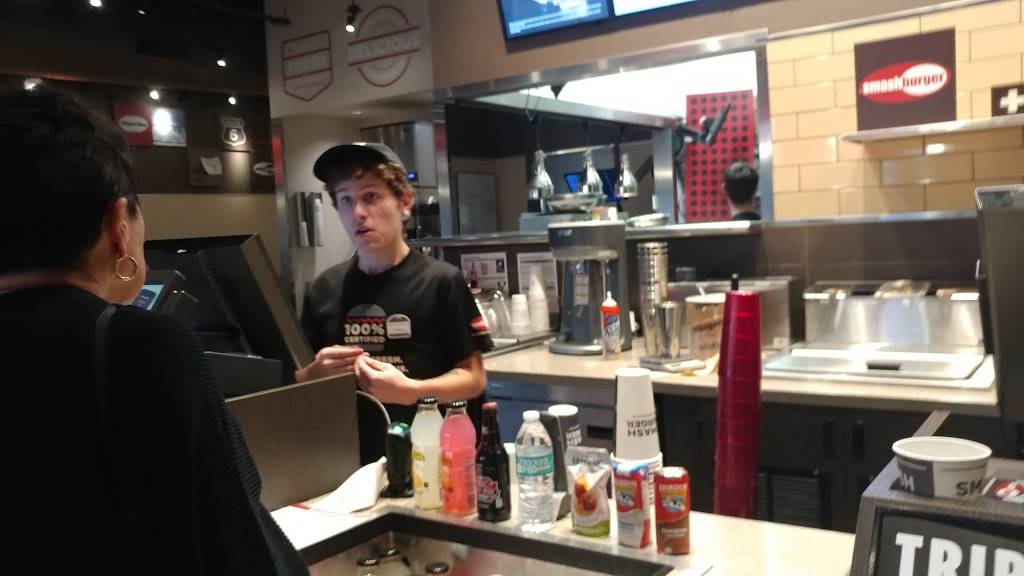 Smashburger | restaurant | 220 Union Blvd, Lakewood, CO 80228, USA | 7203997171 OR +1 720-399-7171