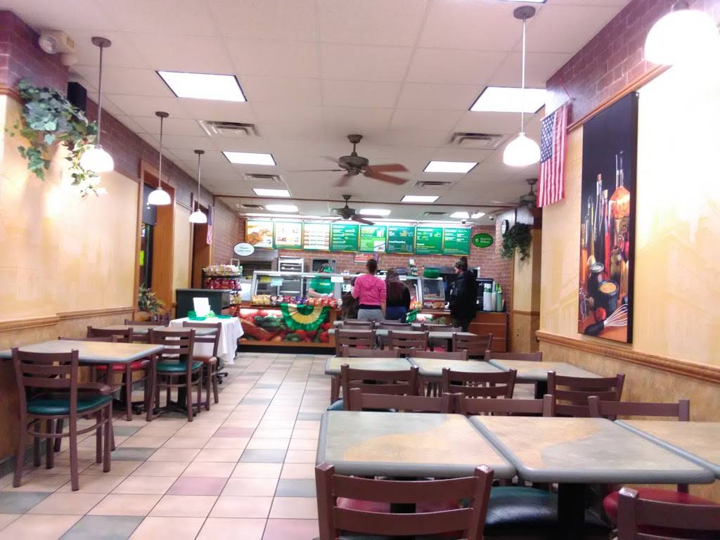 Subway | restaurant | 1421 W Kem Rd, Marion, IN 46952, USA | 7656626346 OR +1 765-662-6346