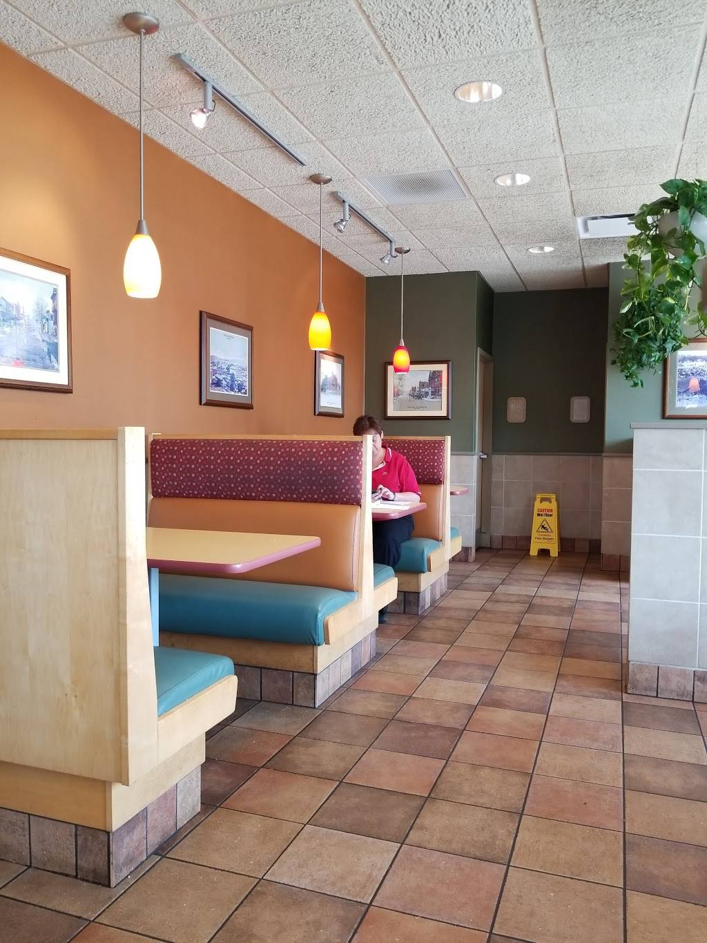 McDonalds | cafe | 60 S N Market St, East Palestine, OH 44413, USA | 3304261117 OR +1 330-426-1117