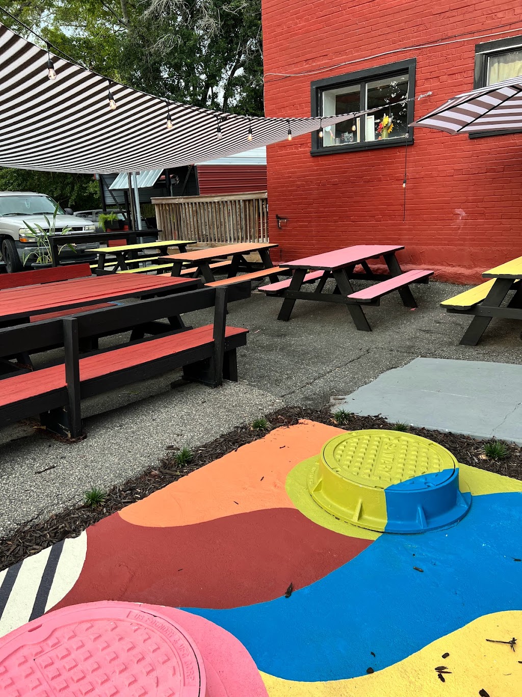 FRIENDLY SHORES SEAFOOD & GRILL | restaurant | 460 W Tennessee St, Tallahassee, FL 32301, USA | 8509991706 OR +1 850-999-1706