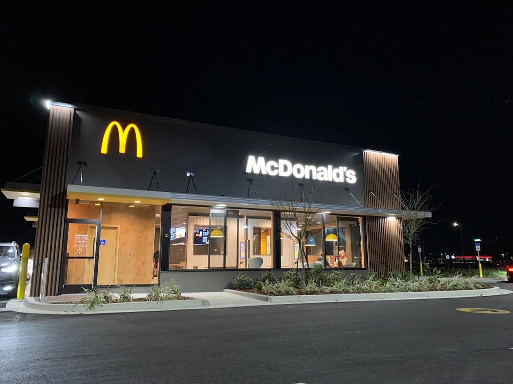 McDonalds | cafe | 2900 Halifax Crossing Blvd, Deltona, FL 32725, USA | 3865321480 OR +1 386-532-1480