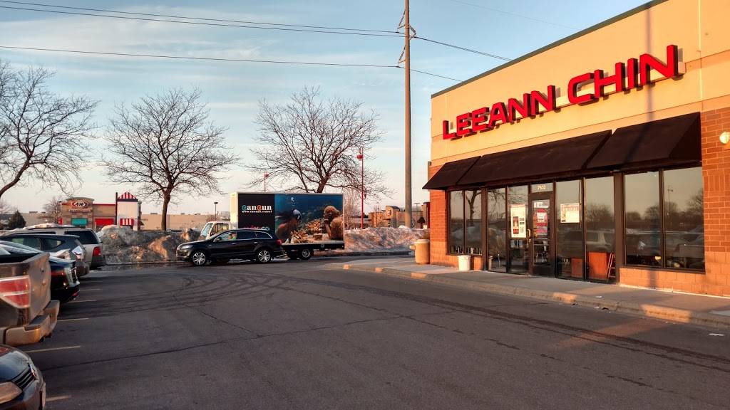 Apple Valley Square | shopping mall | 7500-7600 West, 150th St W, Apple Valley, MN 55124, USA | 6306452800 OR +1 630-645-2800