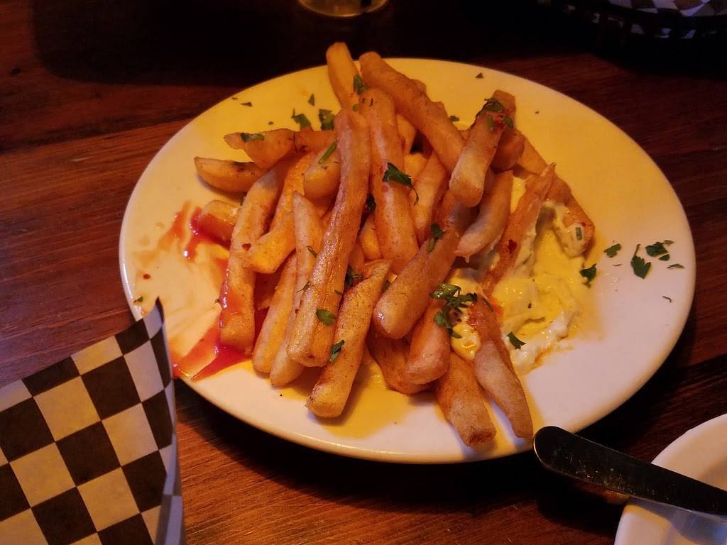 Burgee Daves At The Mayo | restaurant | 15315 Cleveland Ave, Camptonville, CA 95922, USA | 5302883301 OR +1 530-288-3301