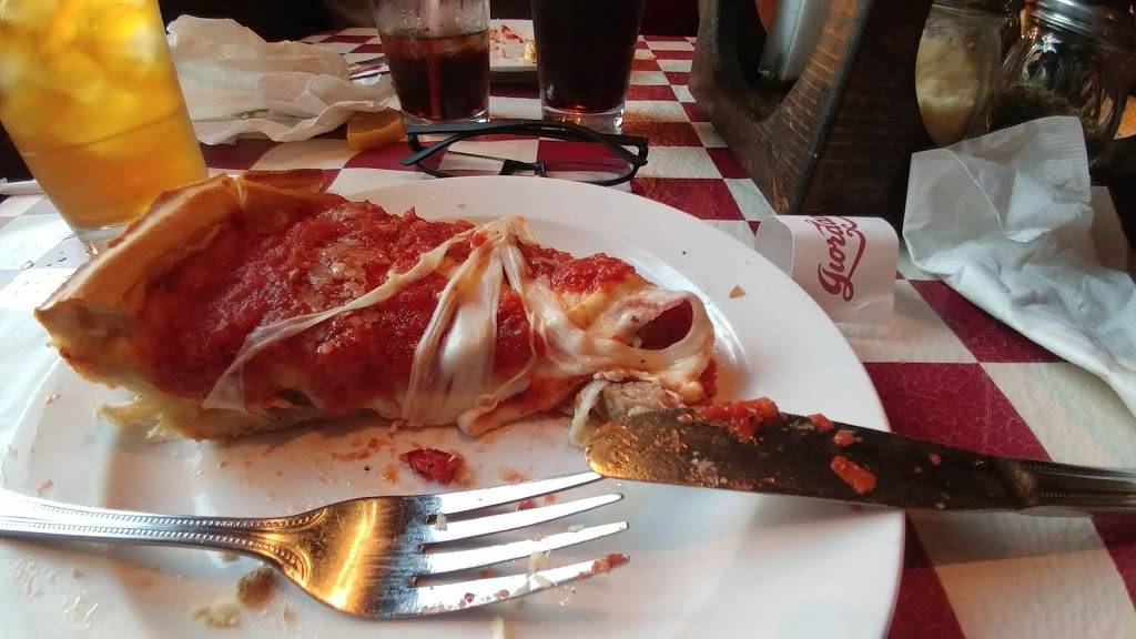 Giordanos | restaurant | 5115 Main St, Downers Grove, IL 60515, USA | 6304355999 OR +1 630-435-5999