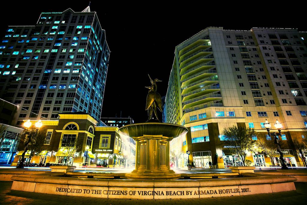 Town Center City Club | restaurant | 222 Central Park Ave #230, Virginia Beach, VA 23462, USA | 7574908317 OR +1 757-490-8317