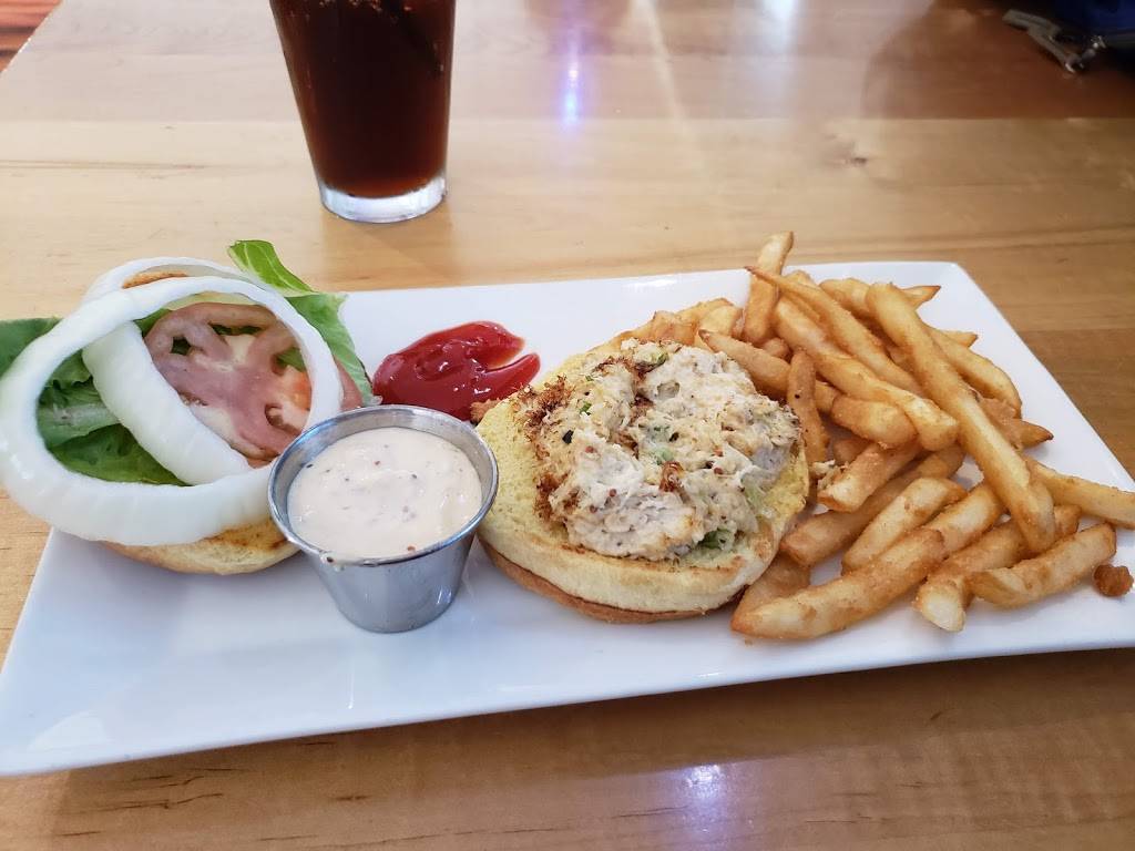 Lockside Bar and Grill | restaurant | 200 N Battlefield Blvd, Chesapeake, VA 23320, USA | 7574105999 OR +1 757-410-5999