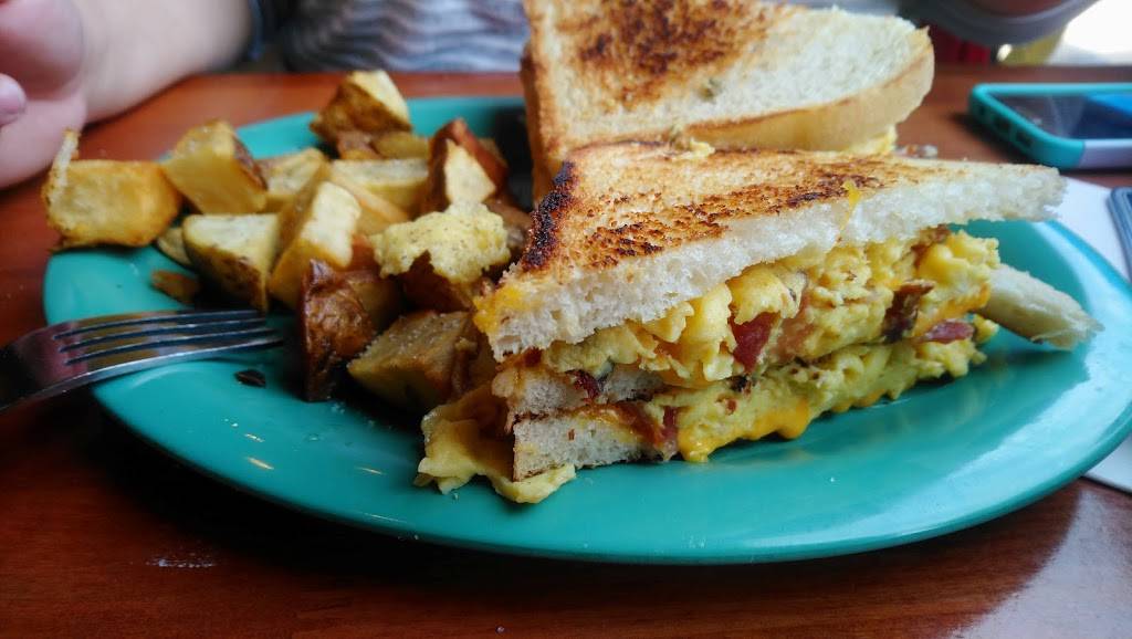 Squeeze In | restaurant | 3020 Floyd Ave #101, Modesto, CA 95355, USA | 2098460719 OR +1 209-846-0719