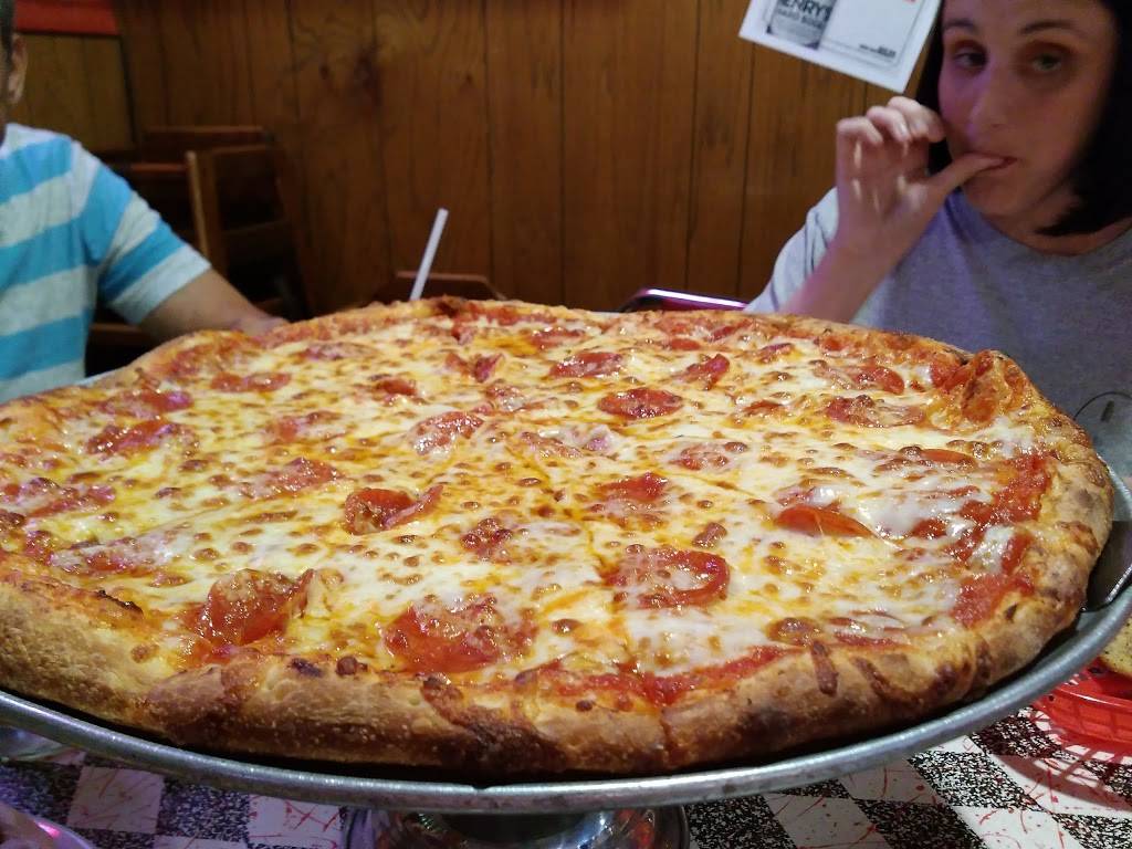 B P Inn | restaurant | 16 County Line Rd, Brockport, PA 15823, USA | 8142657491 OR +1 814-265-7491