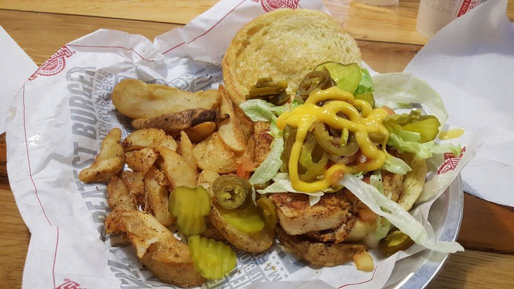 Fuddruckers | restaurant | 1509 John B White Sr Blvd, Spartanburg, SC 29301, USA | 8645768329 OR +1 864-576-8329