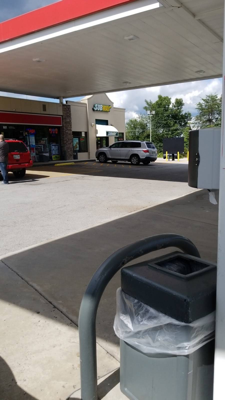 Subway | restaurant | 601 Peavine Rd, Crossville, TN 38571, USA | 9314562777 OR +1 931-456-2777