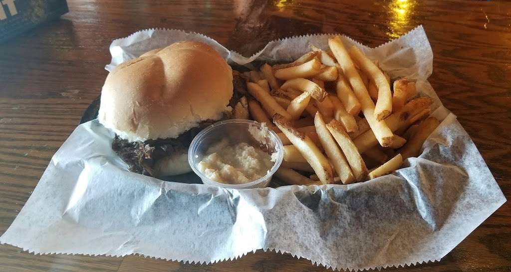 The Old Grog | restaurant | 546 Broad St, Menasha, WI 54952, USA | 9202156525 OR +1 920-215-6525