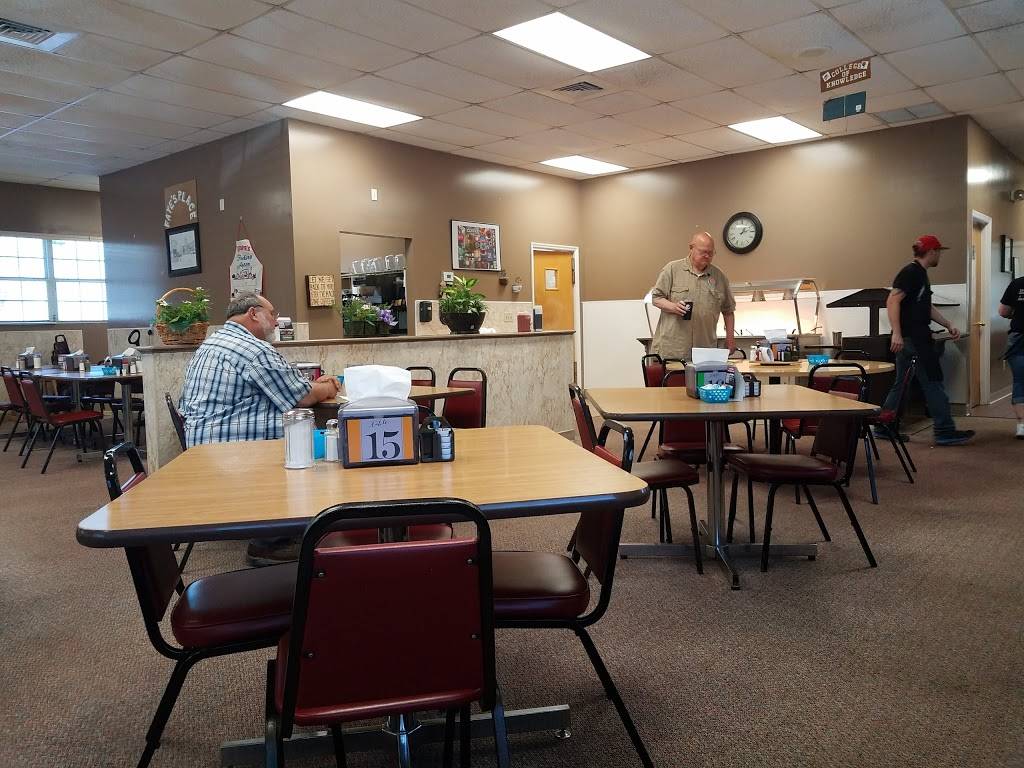 Landmark Restaurant | restaurant | 190 S Lincoln Dr, Troy, MO 63379, USA | 6365286831 OR +1 636-528-6831