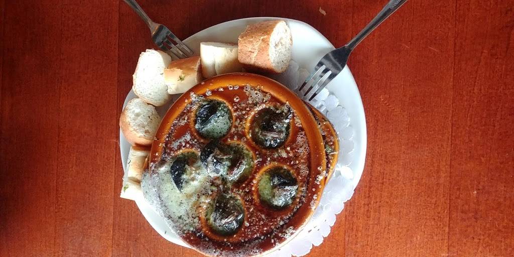 Crêperie Bretonne | restaurant | 396 Rue Principale, Saint-Sauveur, QC J0R 1R0, Canada | 4502275434 OR +1 450-227-5434