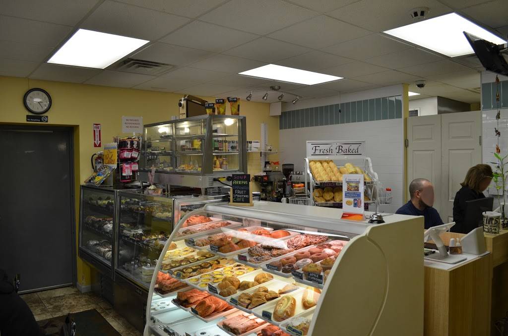 Domingos Bakery & Restaurant | cafe | 292 Kearny Ave, Kearny, NJ 07032, USA | 2014281904 OR +1 201-428-1904