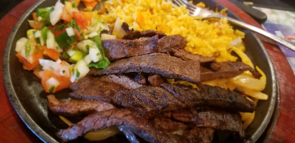 La Tapatía | restaurant | 11920 Westheimer Rd, Houston, TX 77077, USA | 2815898808 OR +1 281-589-8808