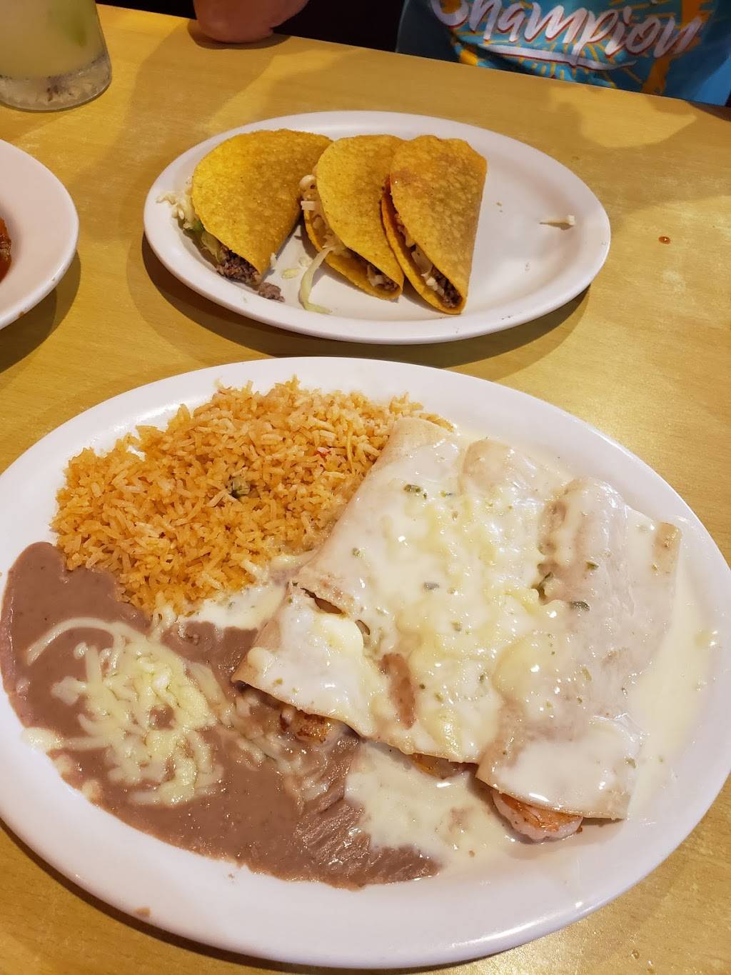 La Siesta | restaurant | 64 W Commerce St, Hernando, MS 38632, USA | 6624494685 OR +1 662-449-4685