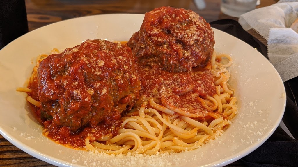 Michelinas Apizza and Ristorante | restaurant | 858 State St, New Haven, CT 06511, USA | 4756552141 OR +1 475-655-2141