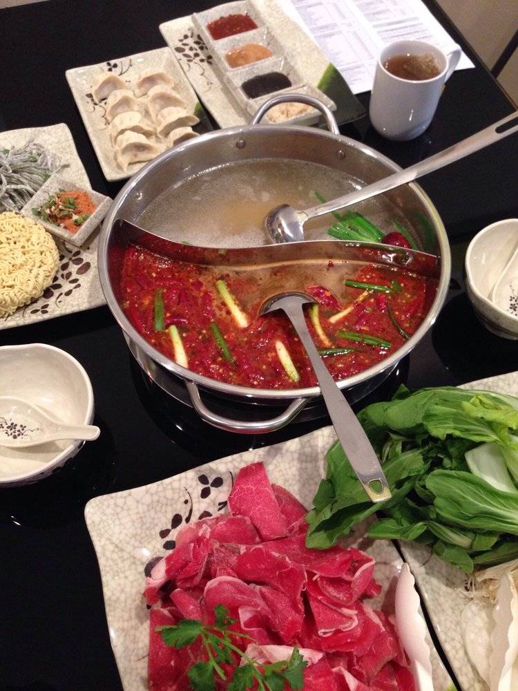 GRAND MONGOLIAN HOT POT | restaurant | 2904 N Broadway, Chicago, IL 60657, USA | 3128669555 OR +1 312-866-9555
