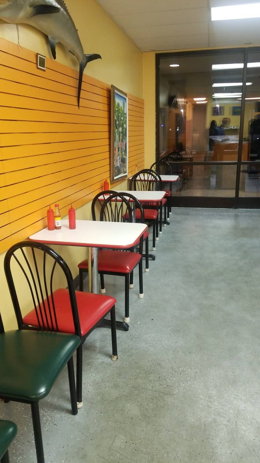 Blythewood Seafood Emporium & BBQ Haven | restaurant | 2000 Clemson Rd #6, Columbia, SC 29229, USA | 8035635295 OR +1 803-563-5295