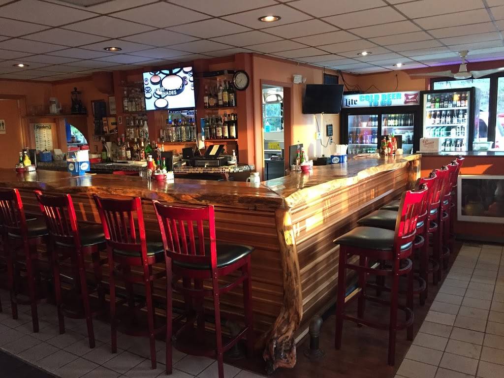 Bishops Corner Cafe | restaurant | Bishops Corner Cafe, 4701 Campbells Run Rd, Pittsburgh, PA 15205, USA | 4127871025 OR +1 412-787-1025